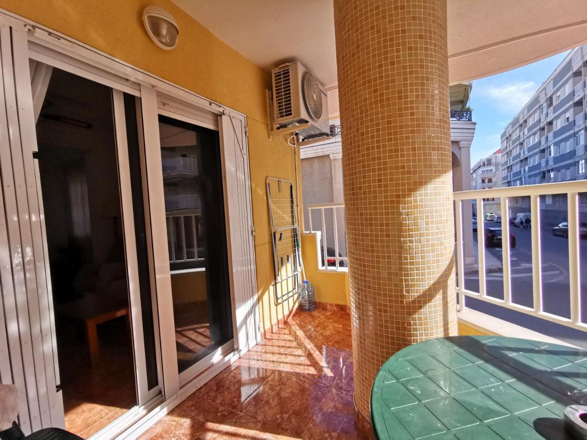 Rent An Apartment In Torrevieja Bagian luar foto